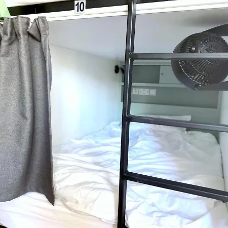 Auberge de jeunesse Urban Habitat Capsule Beds *