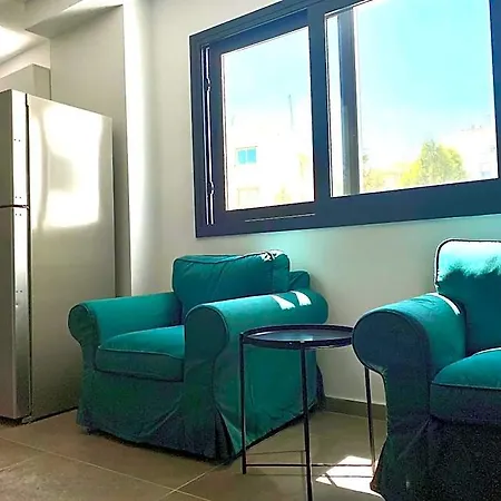 Urban Habitat Capsule Beds Hostel Λευκωσία