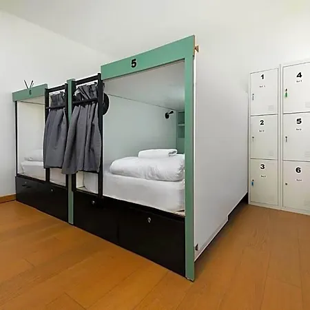 Hostel Urban Habitat Capsule Beds