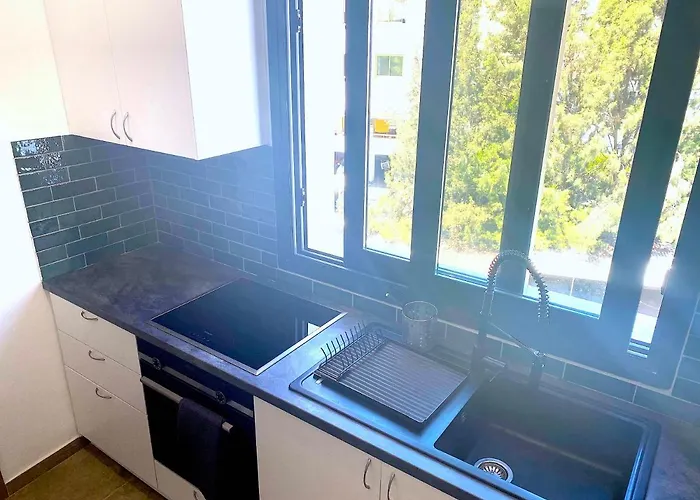 旅馆 Urban Habitat Capsule Beds *