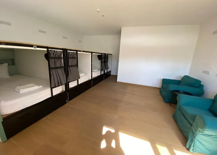 Urban Habitat Capsule Beds 旅馆 尼科西亚