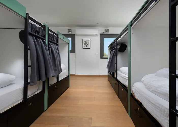 旅馆 Urban Habitat Capsule Beds 尼科西亚