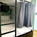 Hostel Urban Habitat Capsule Beds Lefkoşa