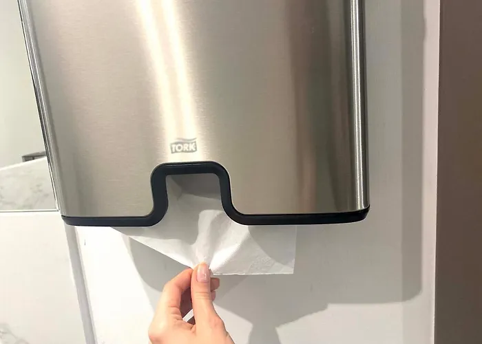 Hostel Urban Habitat Capsule Beds Lefkoşa