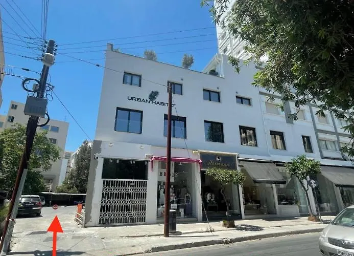 Hostel Urban Habitat Capsule Beds *